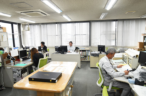 採用情報
